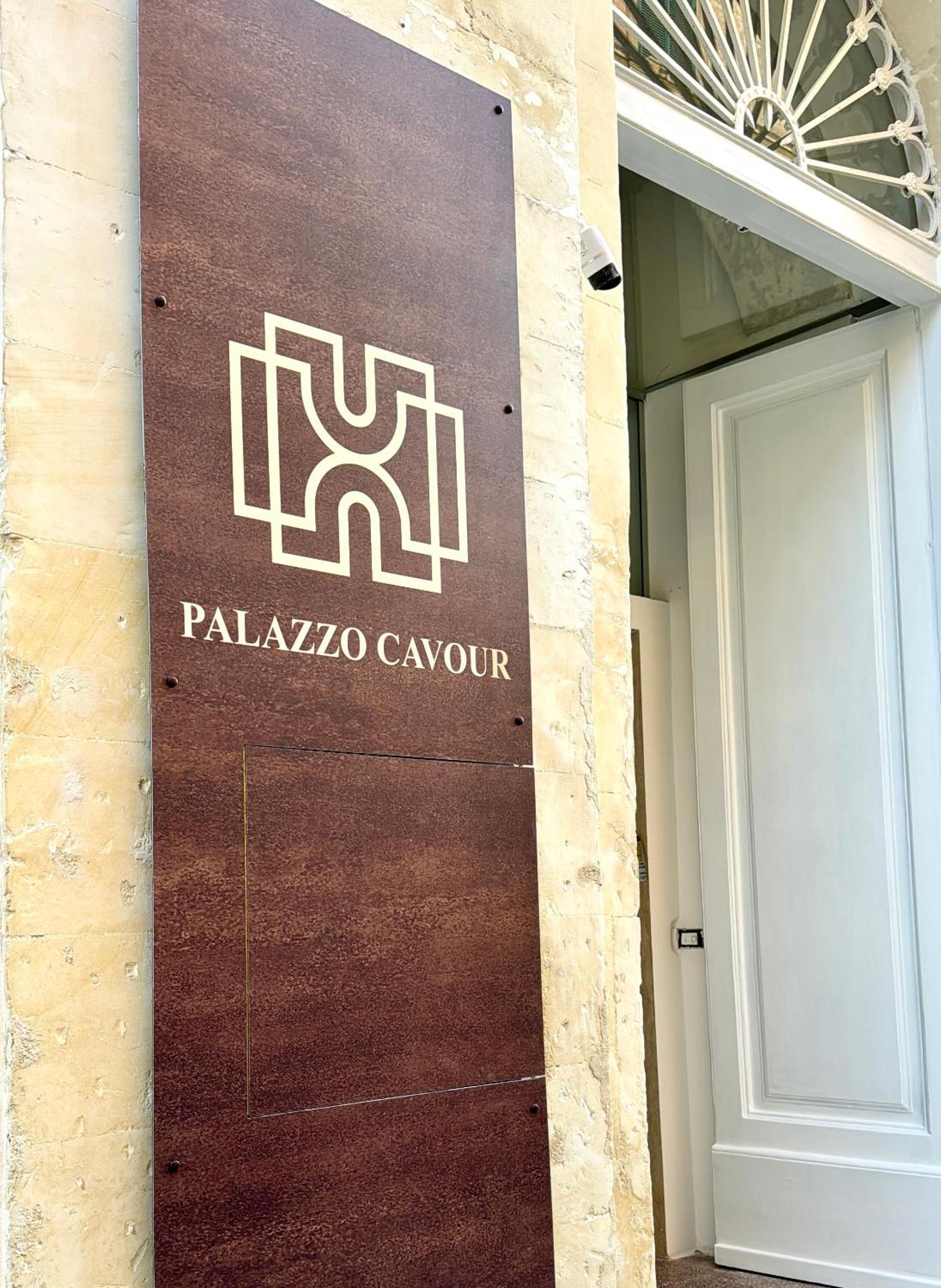 レッチェ Palazzo Cavour Bed & Breakfast エクステリア 写真